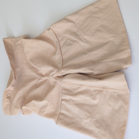 Spanx Nude Seamless Lightweight Power Short Size Large - Picture 8 of 8